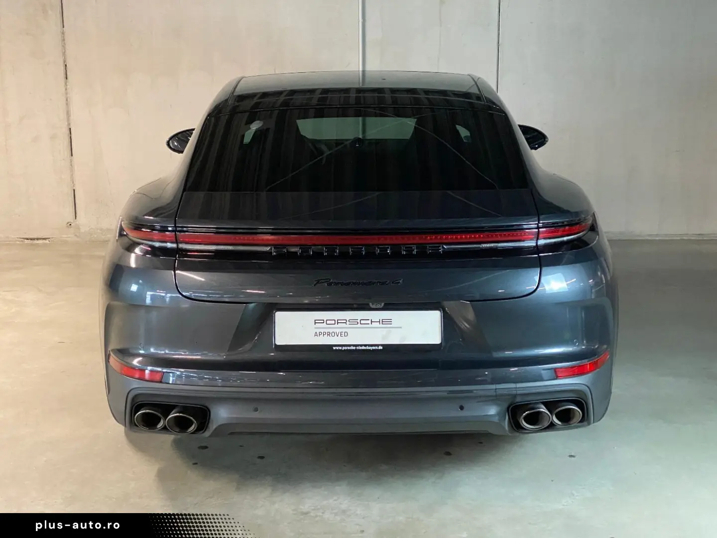 PORSCHE Panamera 4 E-Hybrid   Hinterachslenkung   BOSE