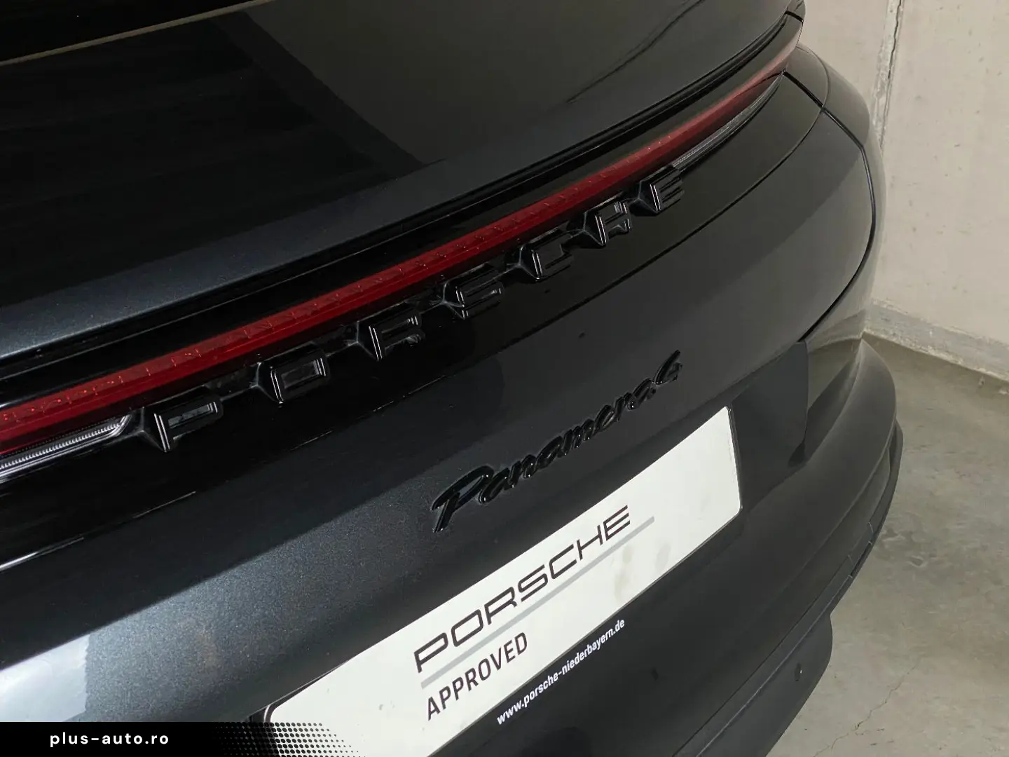 PORSCHE Panamera 4 E-Hybrid   Hinterachslenkung   BOSE