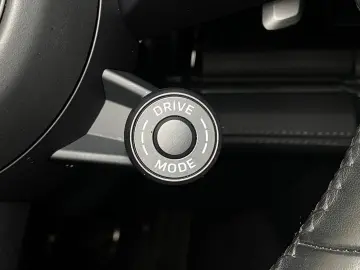 PORSCHE Panamera 4 E-Hybrid   Hinterachslenkung   BOSE