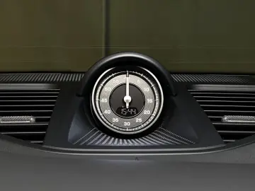 PORSCHE Panamera 4 E-Hybrid   Hinterachslenkung   BOSE