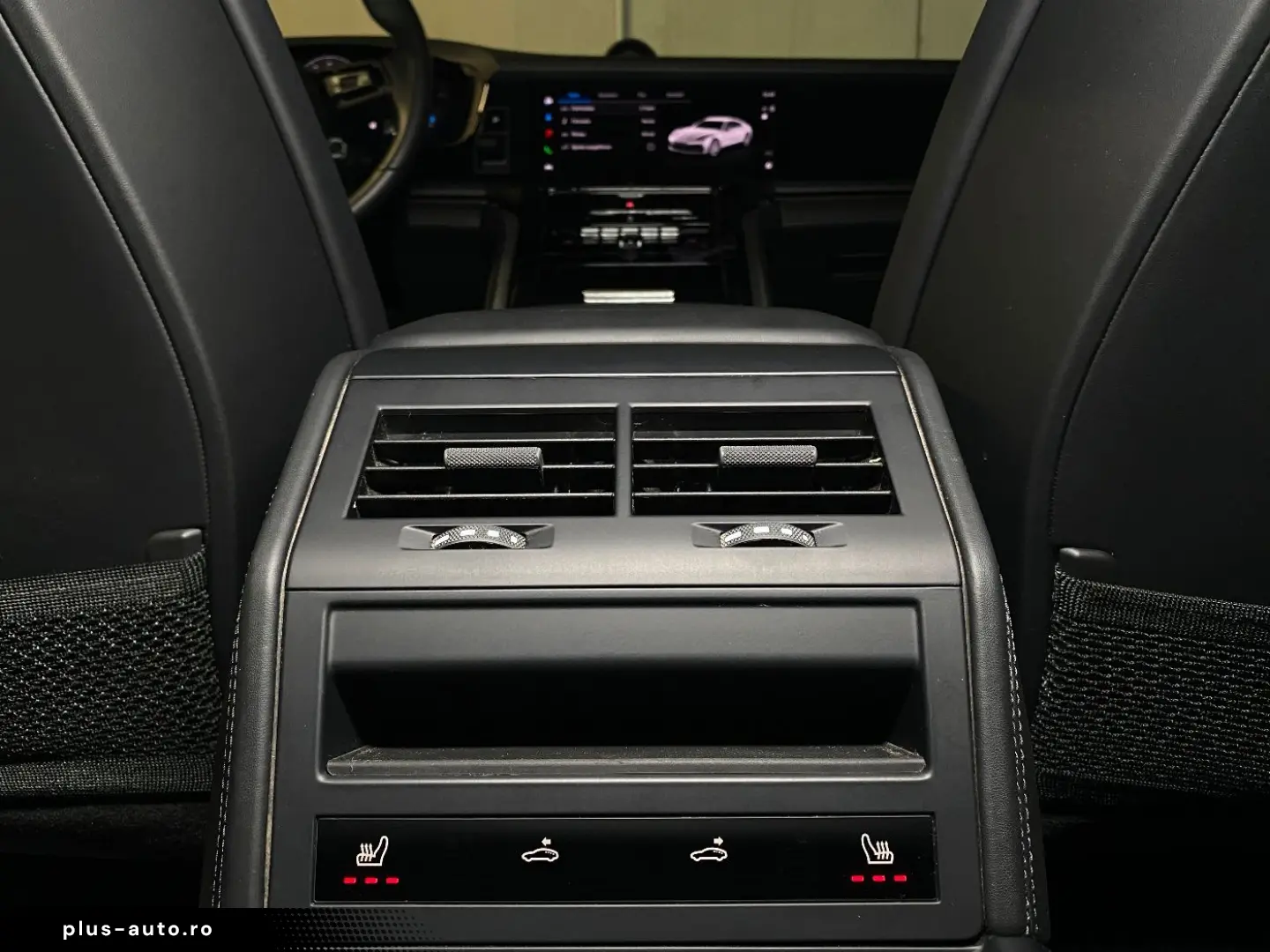 PORSCHE Panamera 4 E-Hybrid   Hinterachslenkung   BOSE