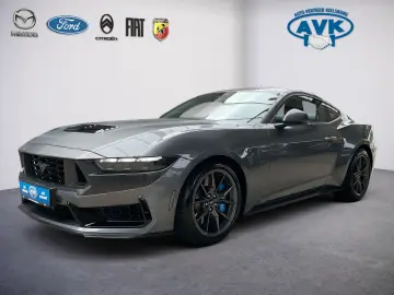 FORD Mustang Fastback 5.0 Dark Horse nur 9482KM!