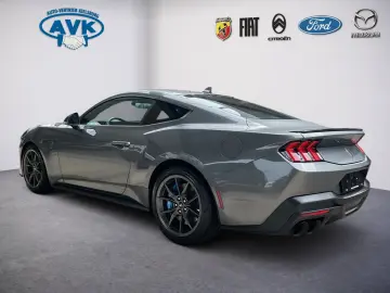FORD Mustang Fastback 5.0 Dark Horse nur 9482KM!