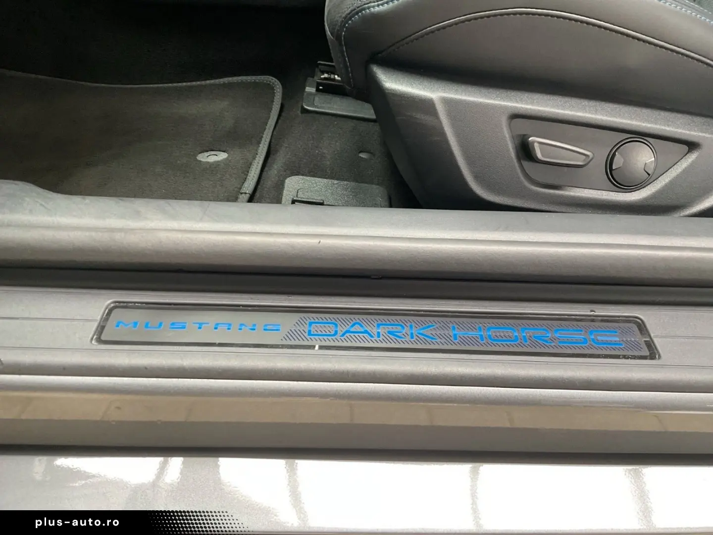 FORD Mustang Fastback 5.0 Dark Horse nur 9482KM!
