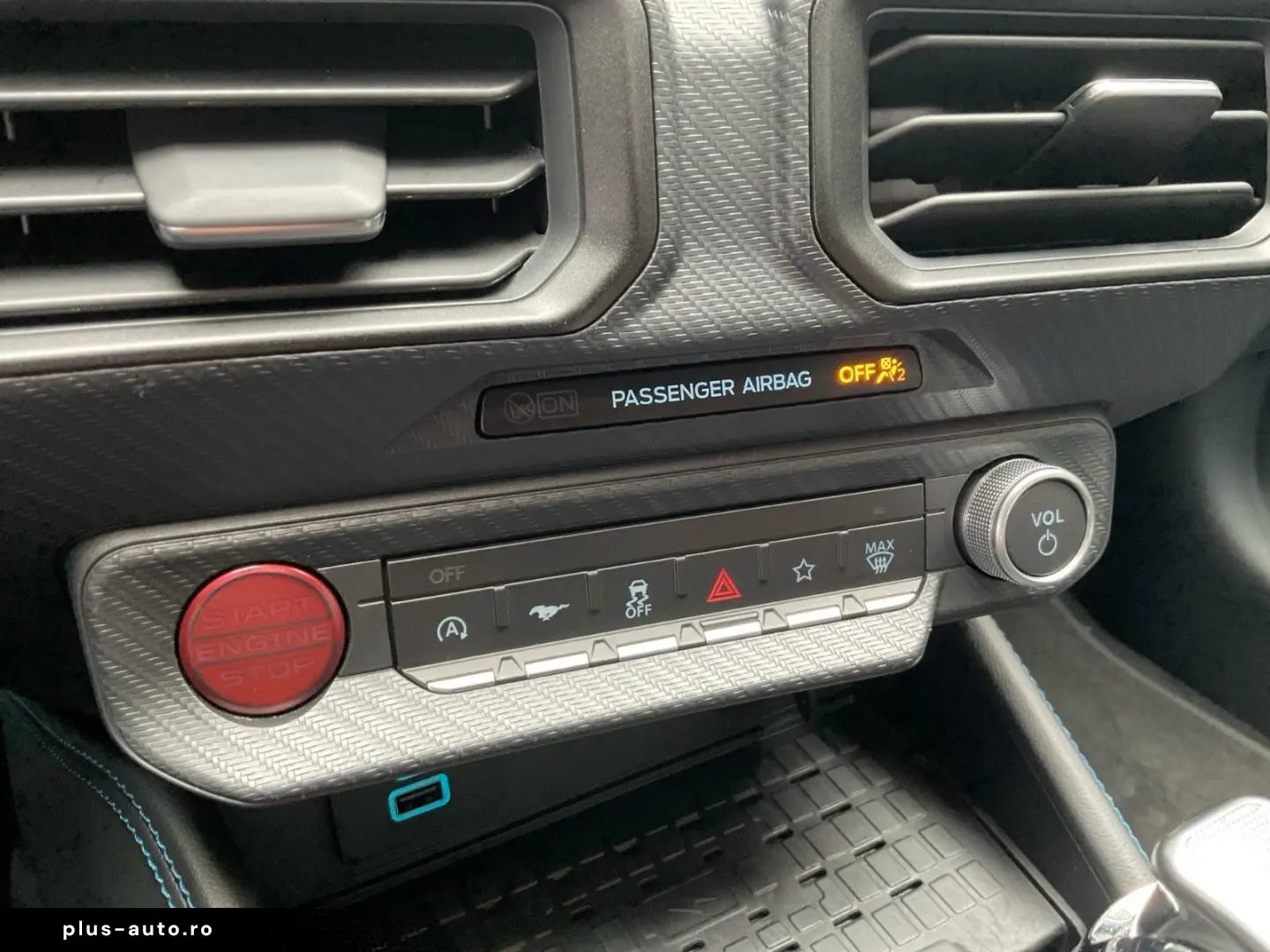 FORD Mustang Fastback 5.0 Dark Horse nur 9482KM!