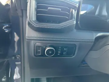 FORD Mustang Dark Horse V8 NAV DAB B&O iACC BLIS PDC