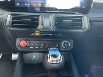 FORD Mustang Dark Horse V8 NAV DAB B&O iACC BLIS PDC