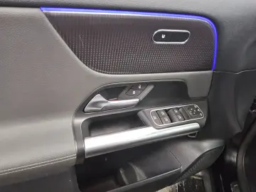 MERCEDES-BENZ EQA 250 T-Leder Navi LED Widescreen