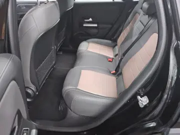 MERCEDES-BENZ EQA 250 T-Leder Navi LED Widescreen