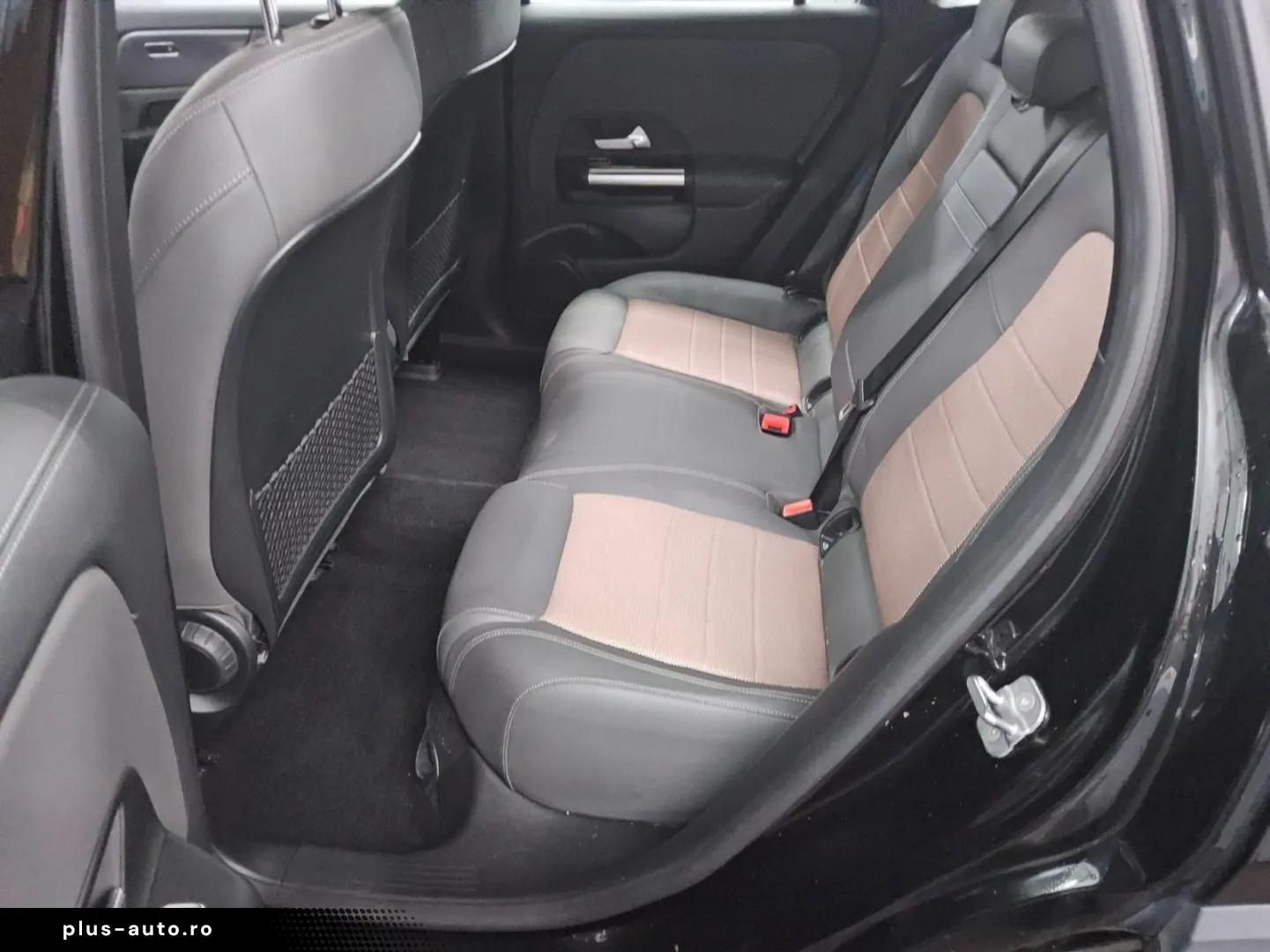 MERCEDES-BENZ EQA 250 T-Leder Navi LED Widescreen