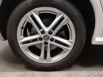 AUDI Q5 55 TFSI e Qu. S-Line LEDER NAVI LED