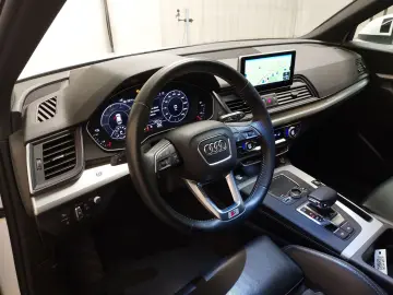 AUDI Q5 55 TFSI e Qu. S-Line LEDER NAVI LED