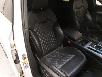 AUDI Q5 55 TFSI e Qu. S-Line LEDER NAVI LED