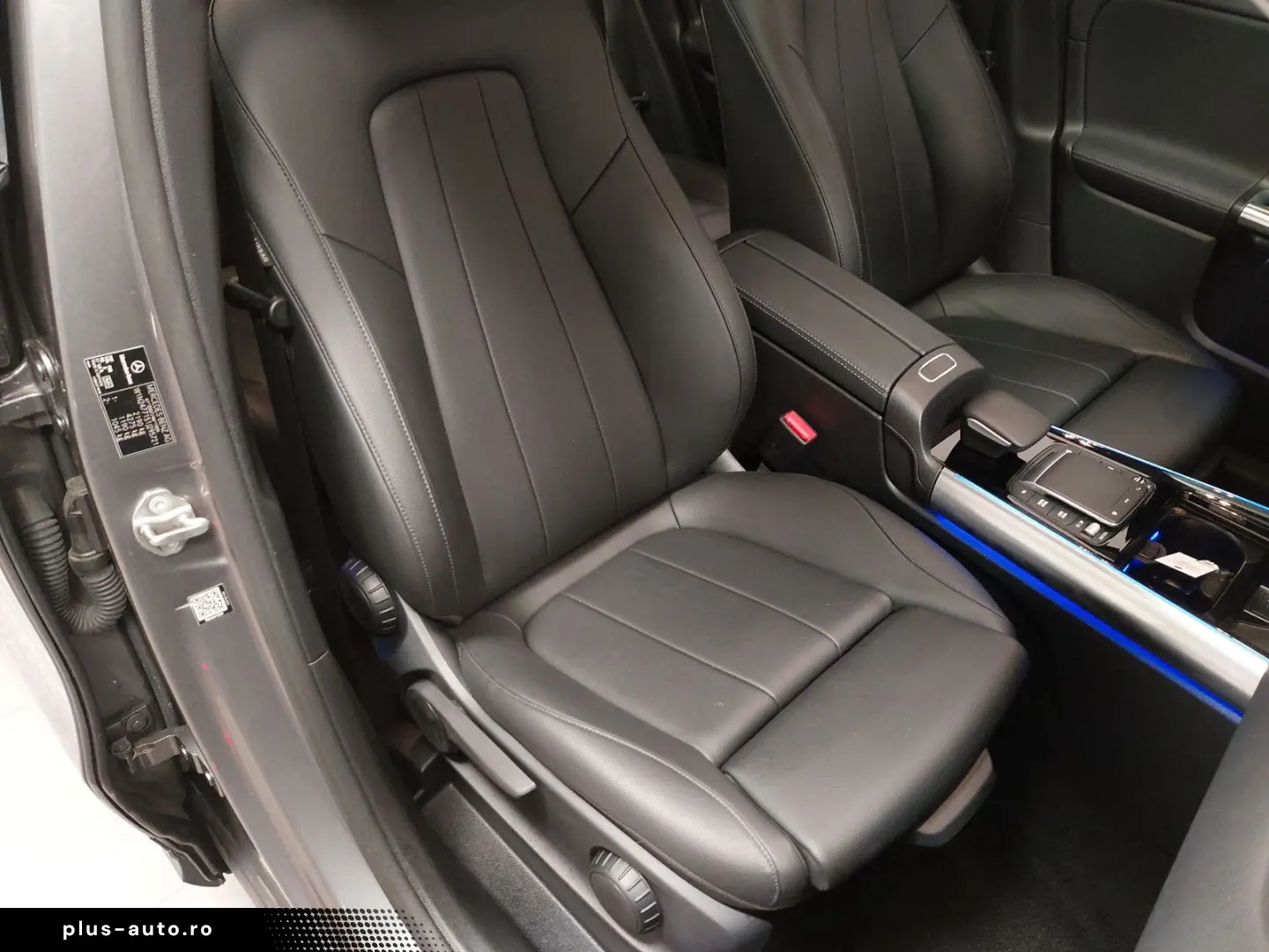 MERCEDES-BENZ 220 d 4M Progressive NAVI LED PANO