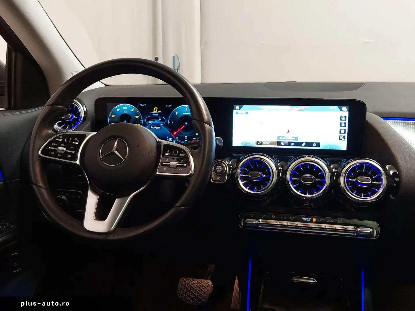 MERCEDES-BENZ 220 d 4M Progressive NAVI LED PANO