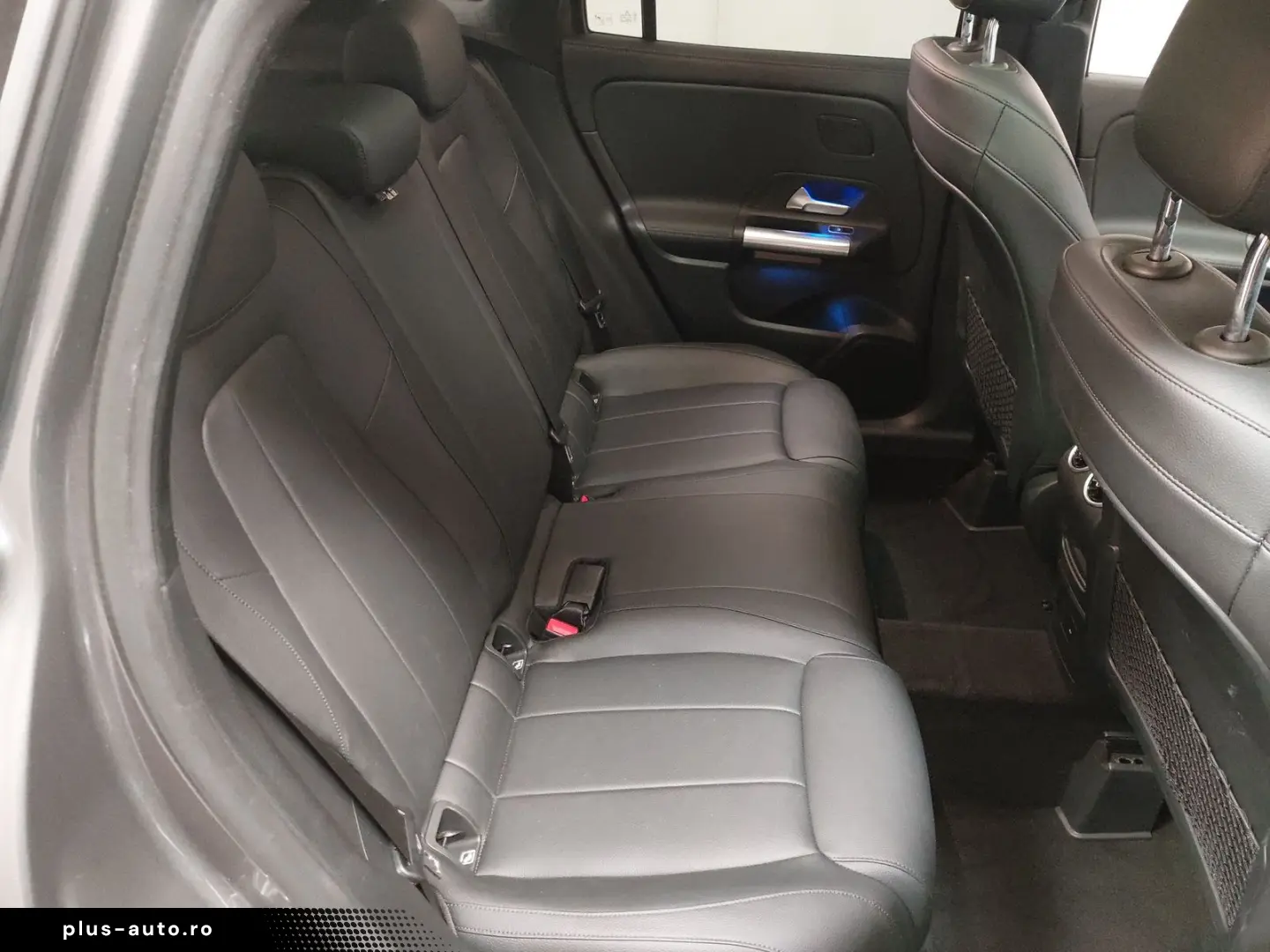 MERCEDES-BENZ 220 d 4M Progressive NAVI LED PANO