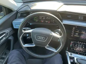 AUDI e-tron Sportback 55 Qu. T-Leder Nav Pano LED