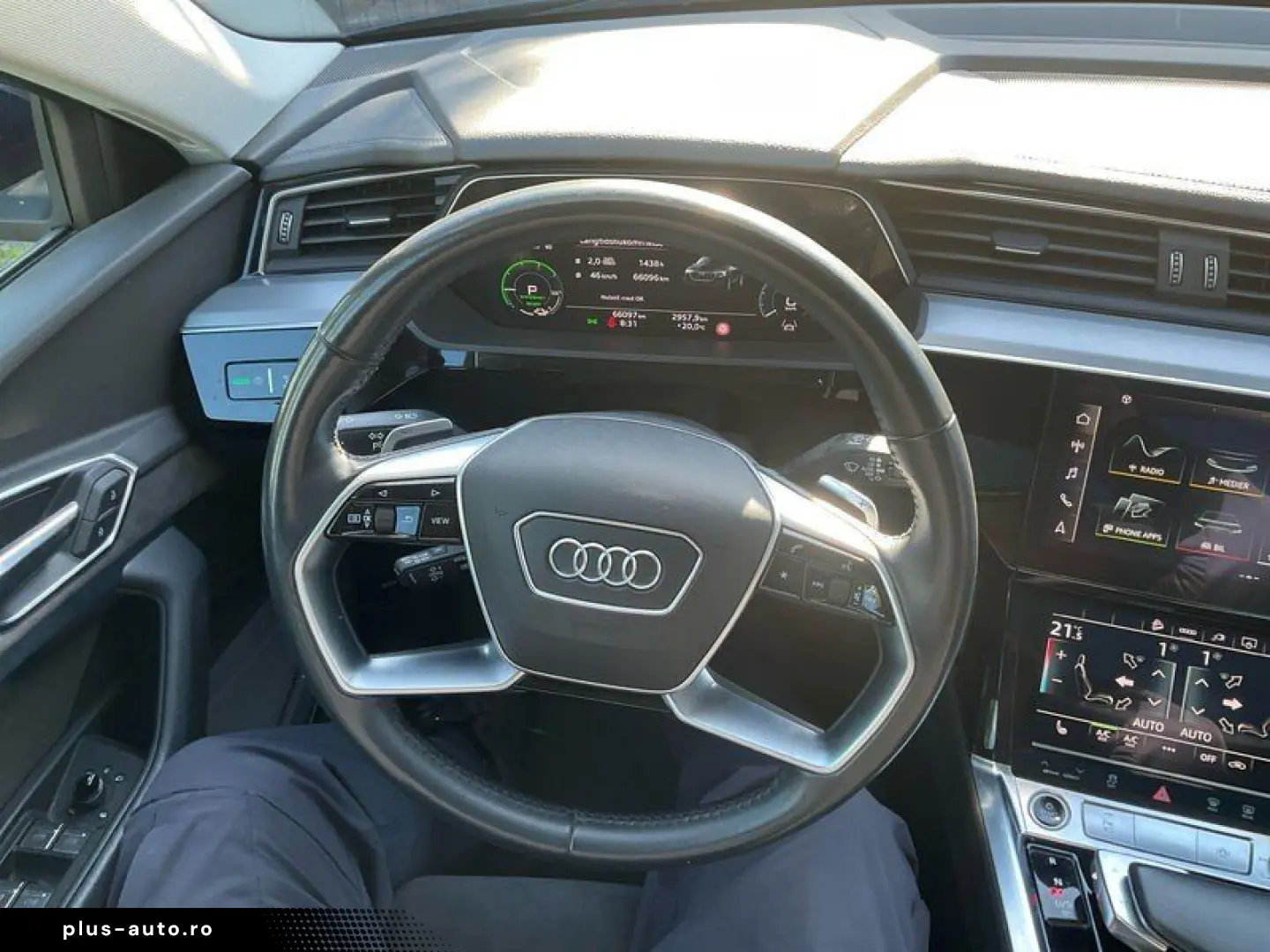 AUDI e-tron Sportback 55 Qu. T-Leder Nav Pano LED