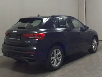 AUDI Q3 2.0 TDI S-Line Navi vc LED Sportsitze Kamera