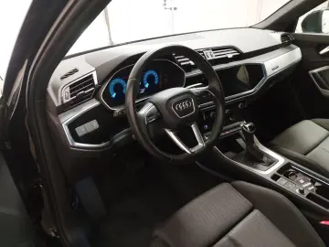 AUDI Q3 2.0 TDI S-Line Navi vc LED Sportsitze Kamera