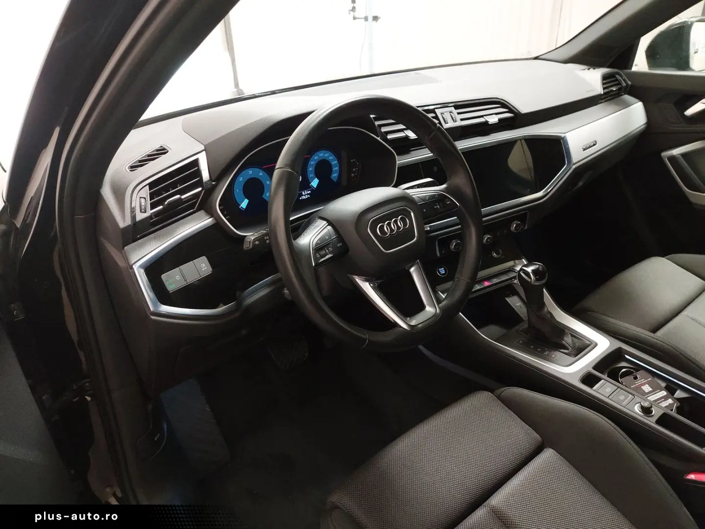 AUDI Q3 2.0 TDI S-Line Navi vc LED Sportsitze Kamera