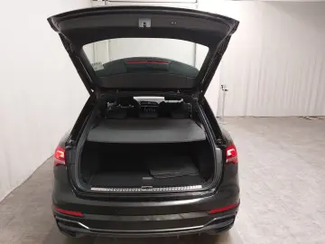 AUDI Q3 2.0 TDI S-Line Navi vc LED Sportsitze Kamera