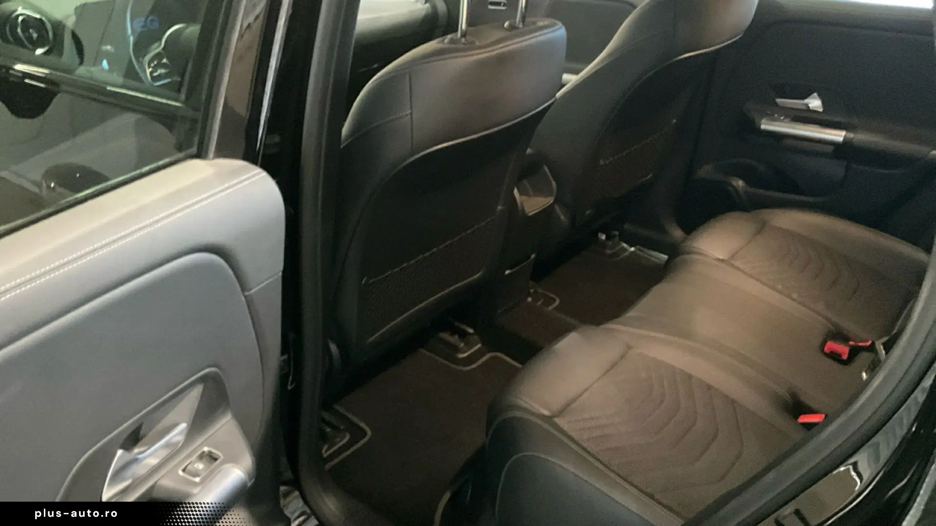 MERCEDES-BENZ 250 Progressive T-Leder Navi LED