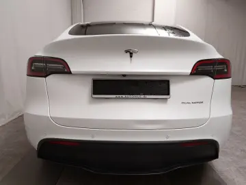 TESLA Model Y Long Range AWD NAVI LED PANO KAMERA