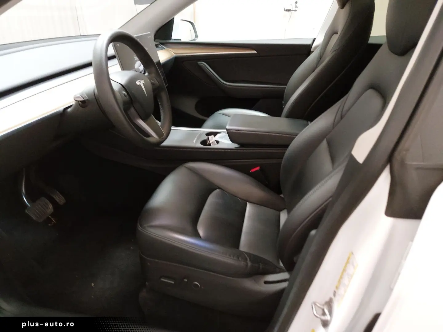 TESLA Model Y Long Range AWD NAVI LED PANO KAMERA