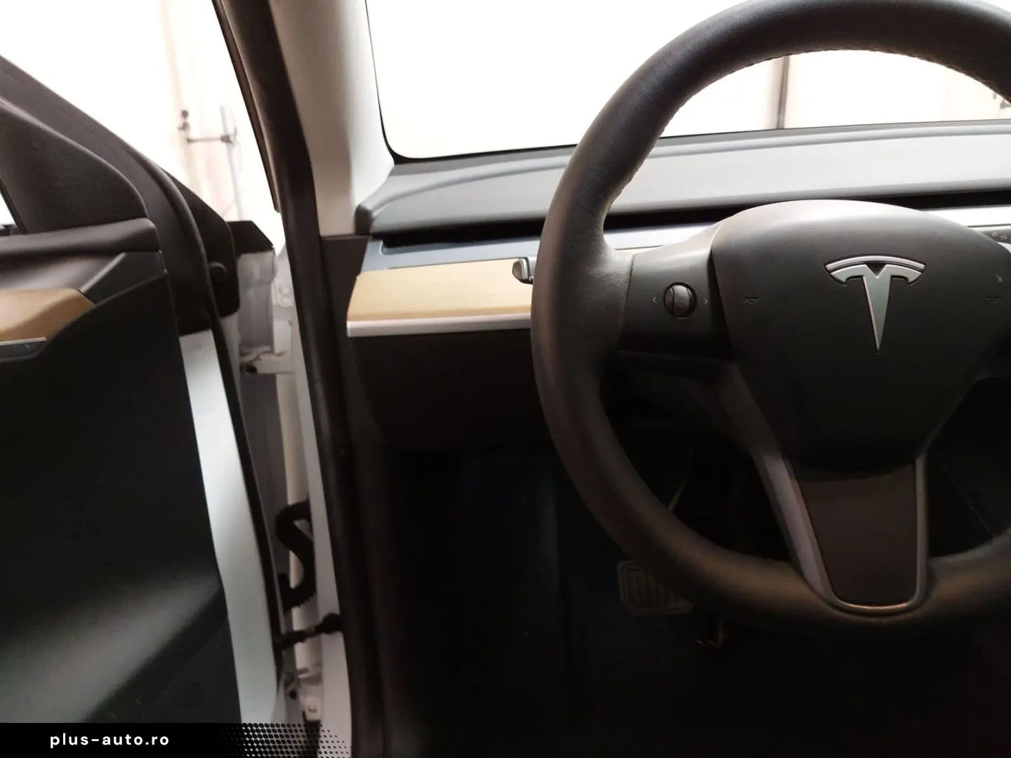 TESLA Model Y Long Range AWD NAVI LED PANO KAMERA
