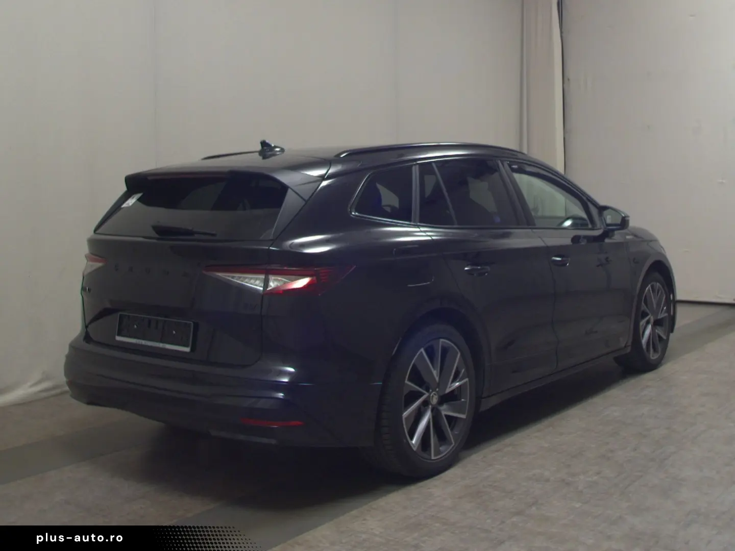 SKODA Enyaq iV 80 SportLine T-LEDER NAVI LED SHZ PDC