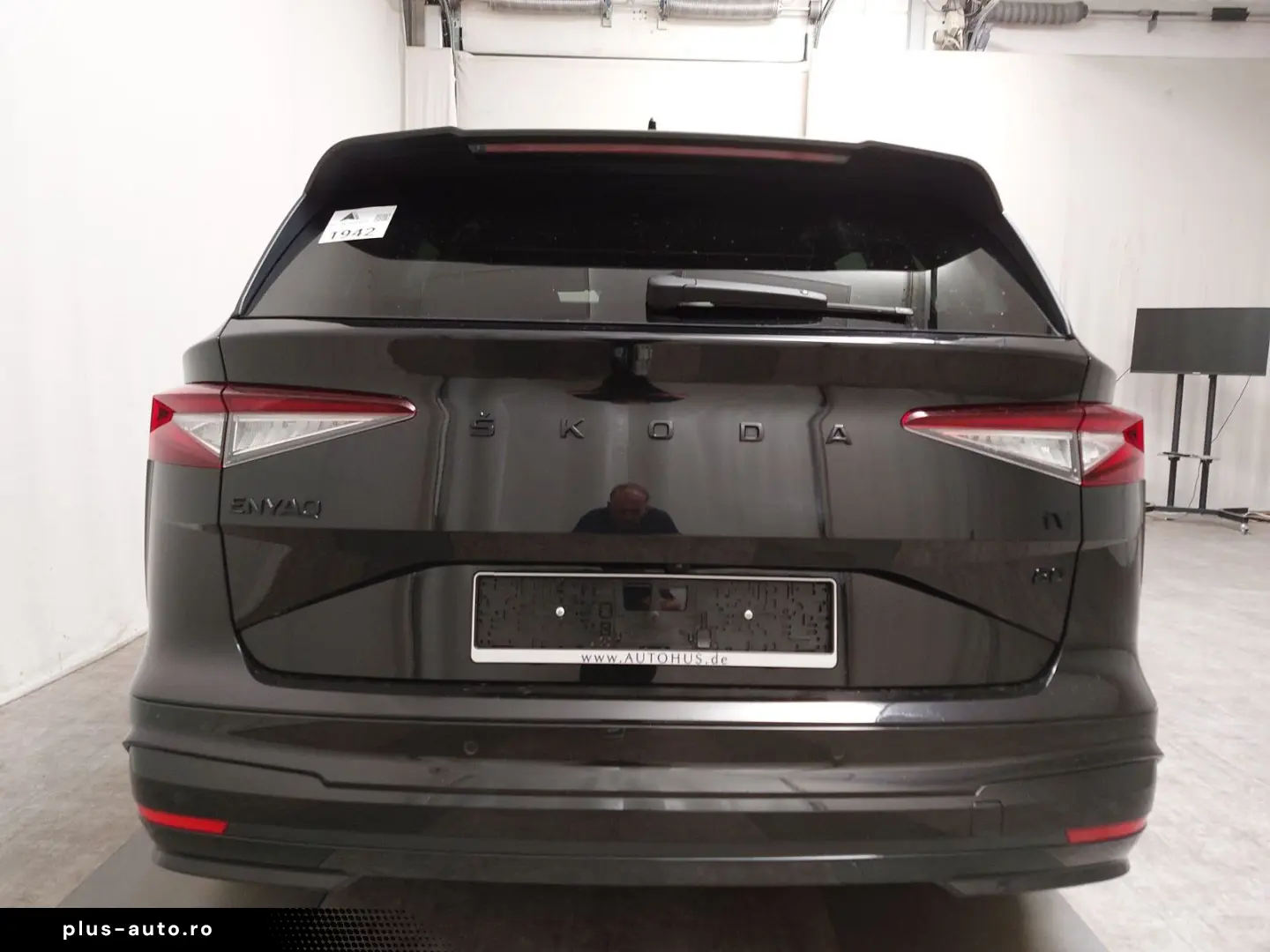 SKODA Enyaq iV 80 SportLine T-LEDER NAVI LED SHZ PDC