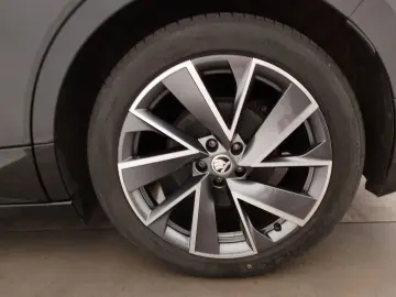 SKODA Enyaq iV 80 SportLine T-LEDER NAVI LED SHZ PDC