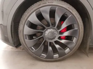 TESLA Model Y Performance Dual AWD NAVI
