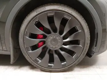 TESLA Model Y Performance Dual AWD NAVI