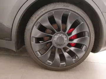 TESLA Model Y Performance Dual AWD NAVI