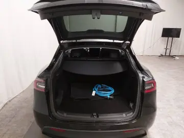 TESLA Model Y Performance Dual AWD NAVI