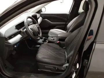 FORD Mustang Mach-E Navi LED