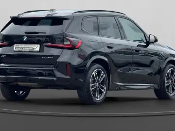 BMW X1 xDrive20d M Paket Pro Panorama Head-Up Harman