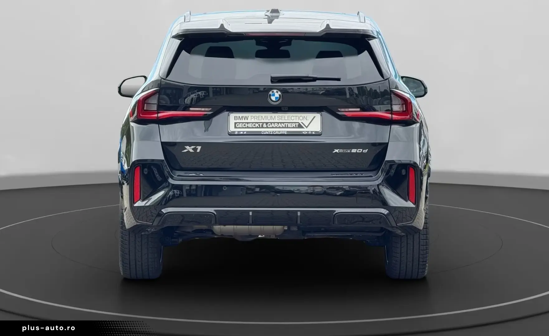 BMW X1 xDrive20d M Paket Pro Panorama Head-Up Harman