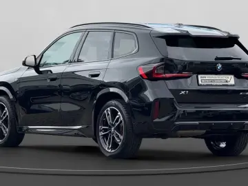 BMW X1 xDrive20d M Paket Pro Panorama Head-Up Harman
