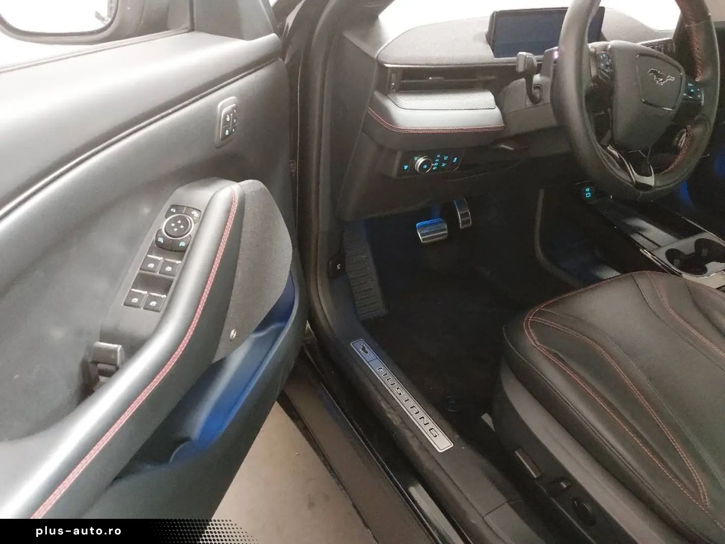 FORD Mustang Mach-E AWD GT LEDER LED PANO