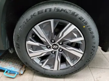 HYUNDAI Tucson 1.6 T-GDI Trend Navi LED