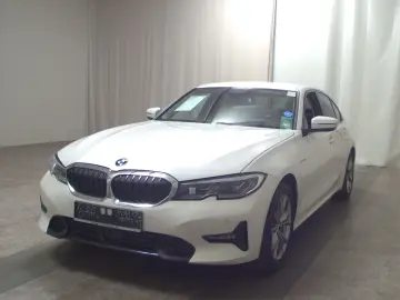 BMW 330e Sport-Line T-Leder Navi Laser HuD H-K