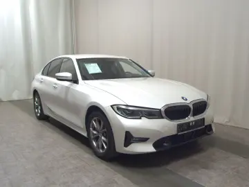 BMW 330e Sport-Line T-Leder Navi Laser HuD H-K
