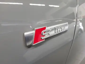 AUDI Q4 e-tron Sportback 40 e-tron S-Line Navi LED vc