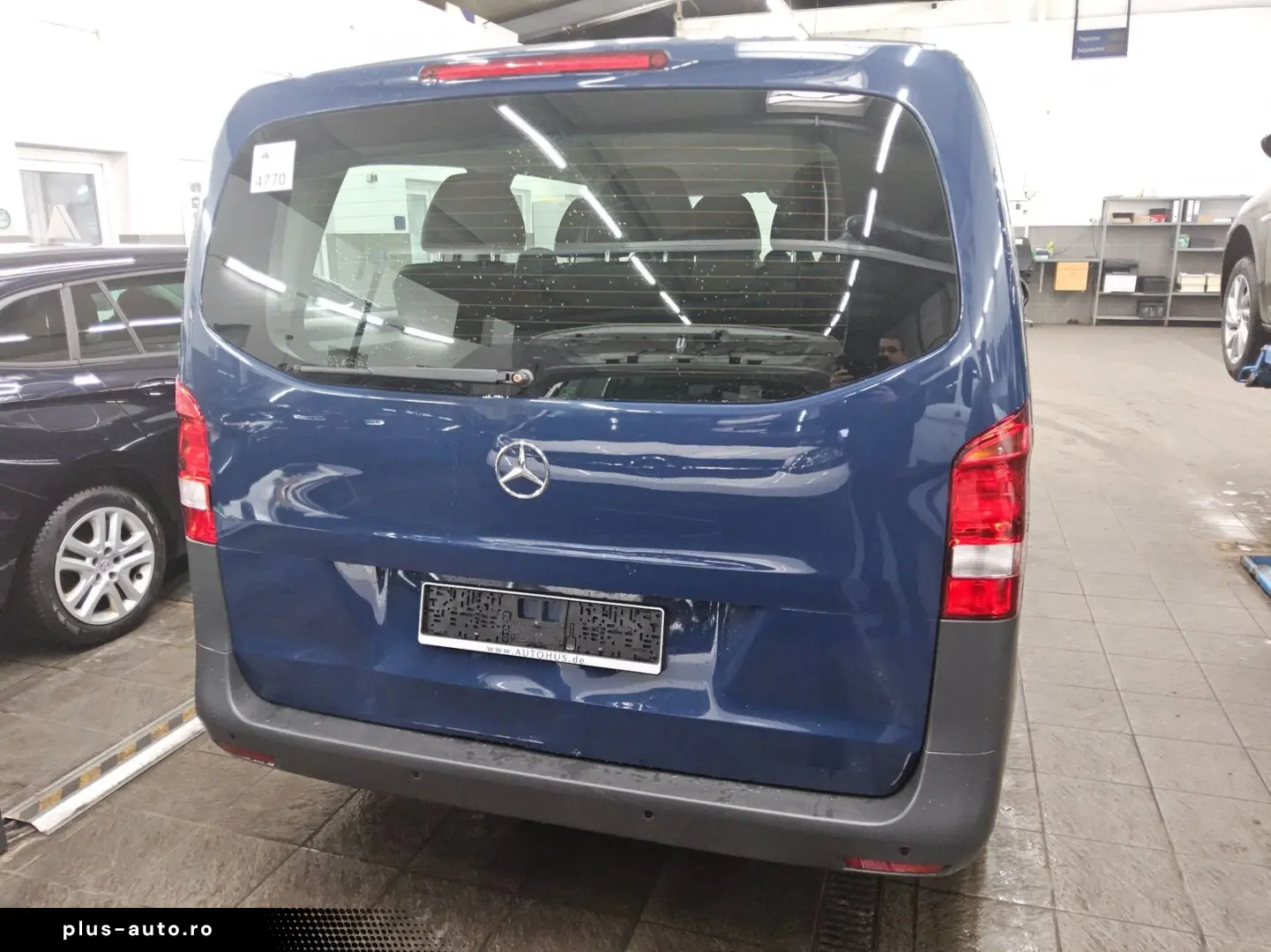 MERCEDES-BENZ Vito Lang CDI 4x4 Tourer Pro 8-Sitze