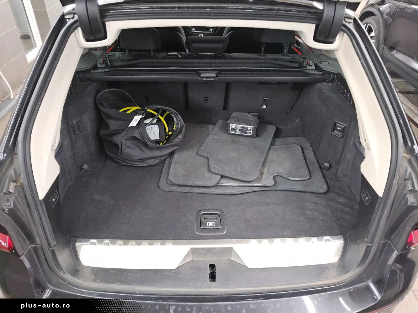 BMW 520e Touring Luxury-Line Leder LC-Pro Pano