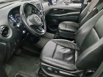 MERCEDES-BENZ Vito Lang CDI 4x4 Tourer Pro 8-Sitze Navi PDC