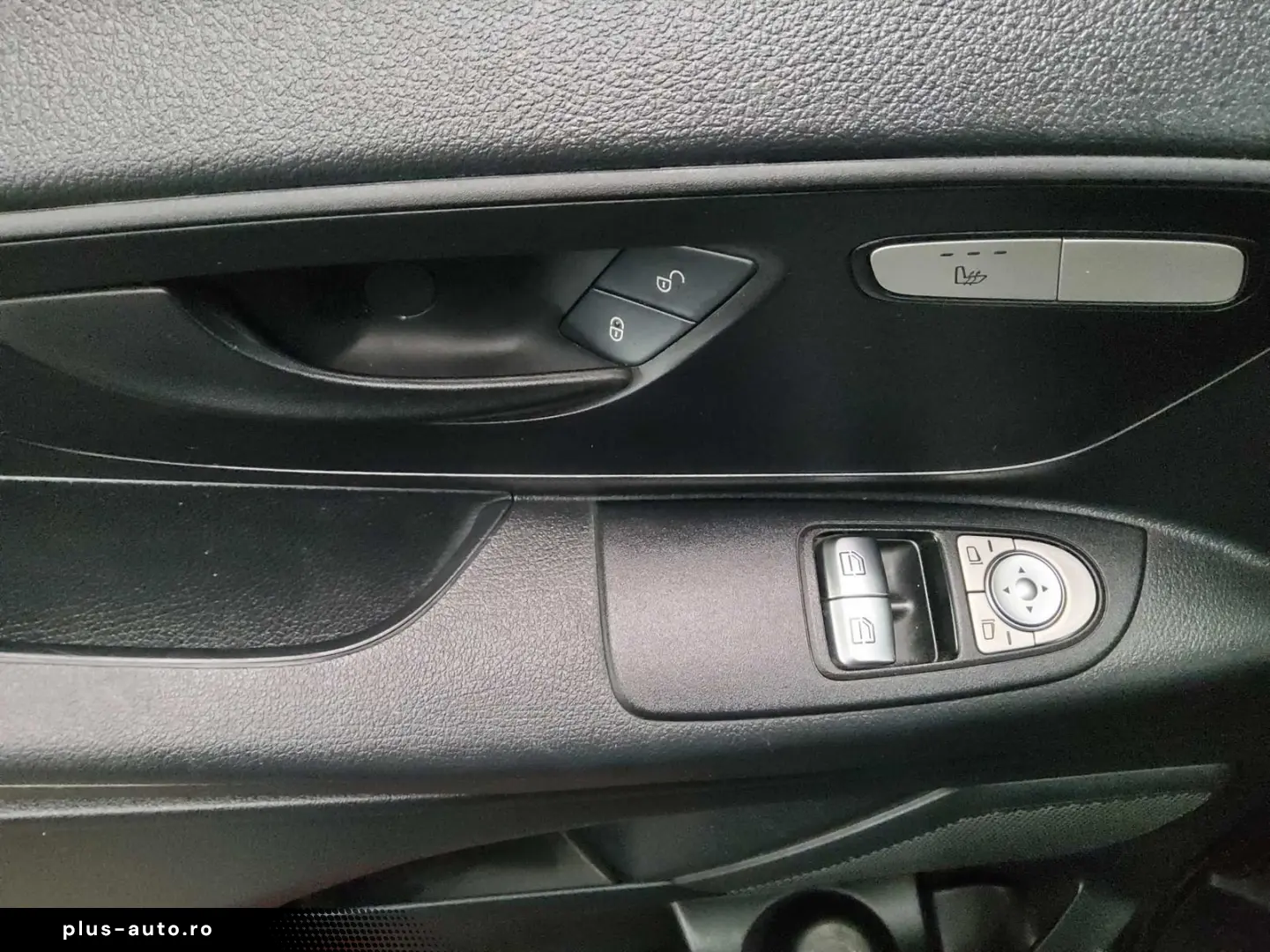 MERCEDES-BENZ Vito Lang CDI 4x4 Tourer Pro 8-Sitze Navi PDC